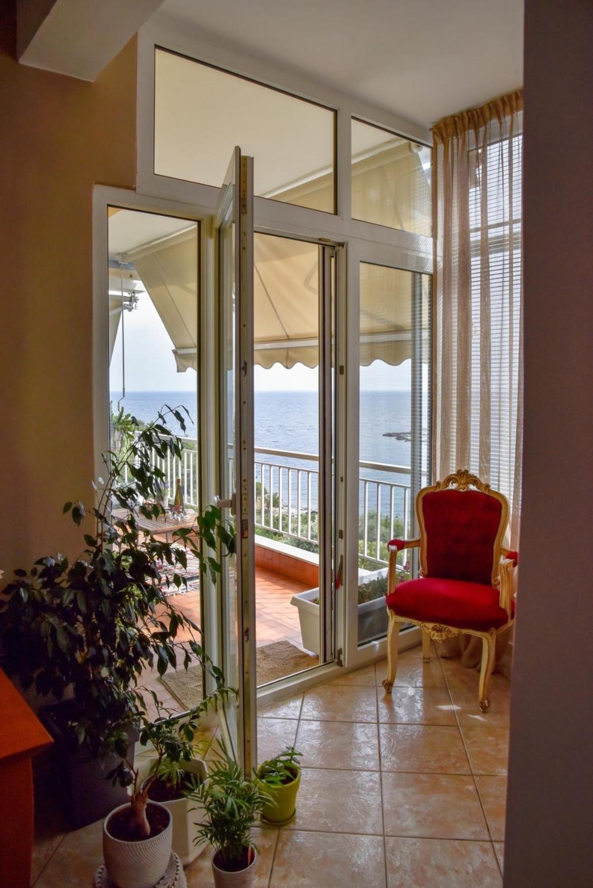Beach Apartment Palaiontsiflikion Exterior photo